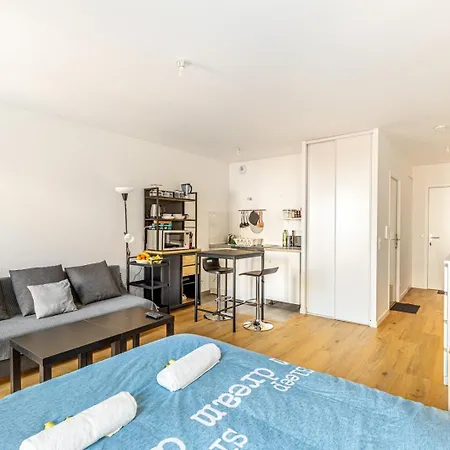 Apartment Guestready - Cosy With A Balcony